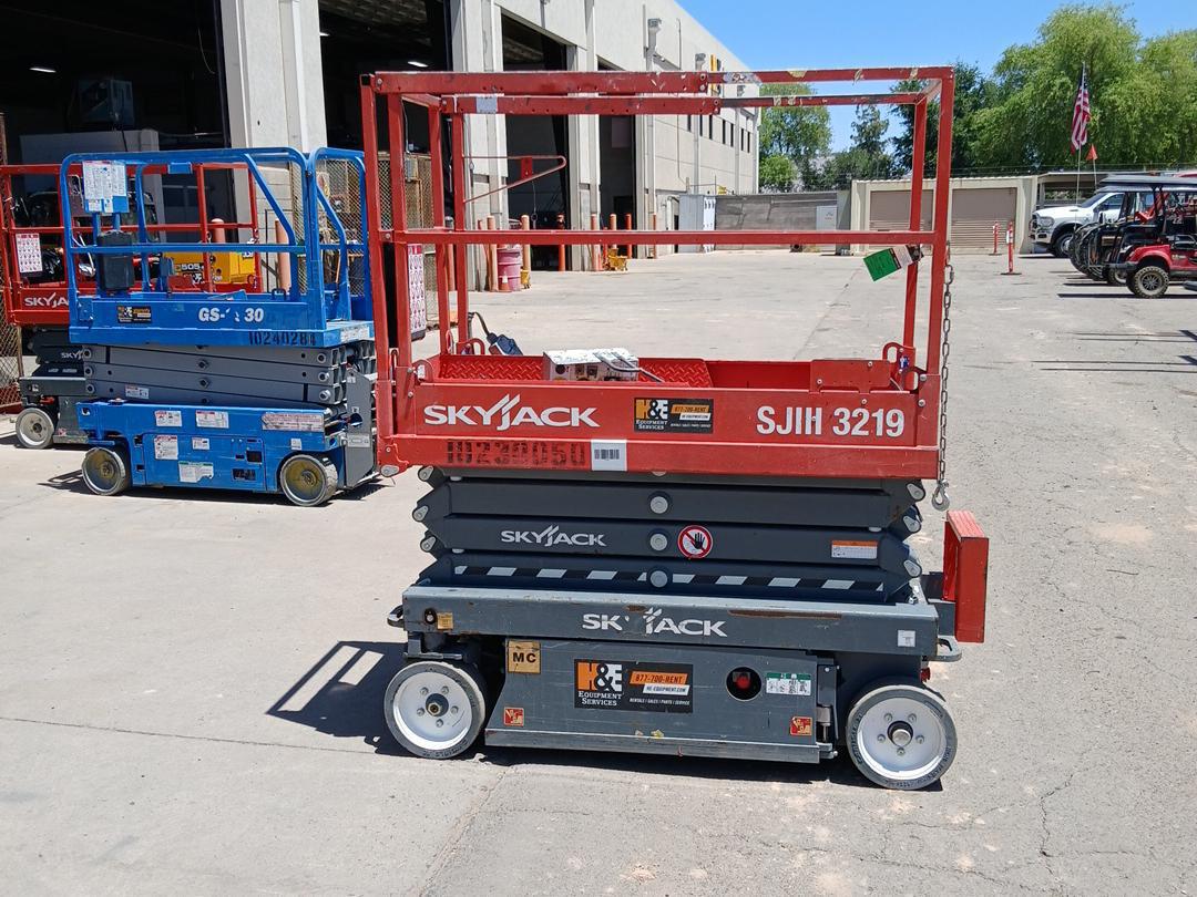 2017 Skyjack SJ3219