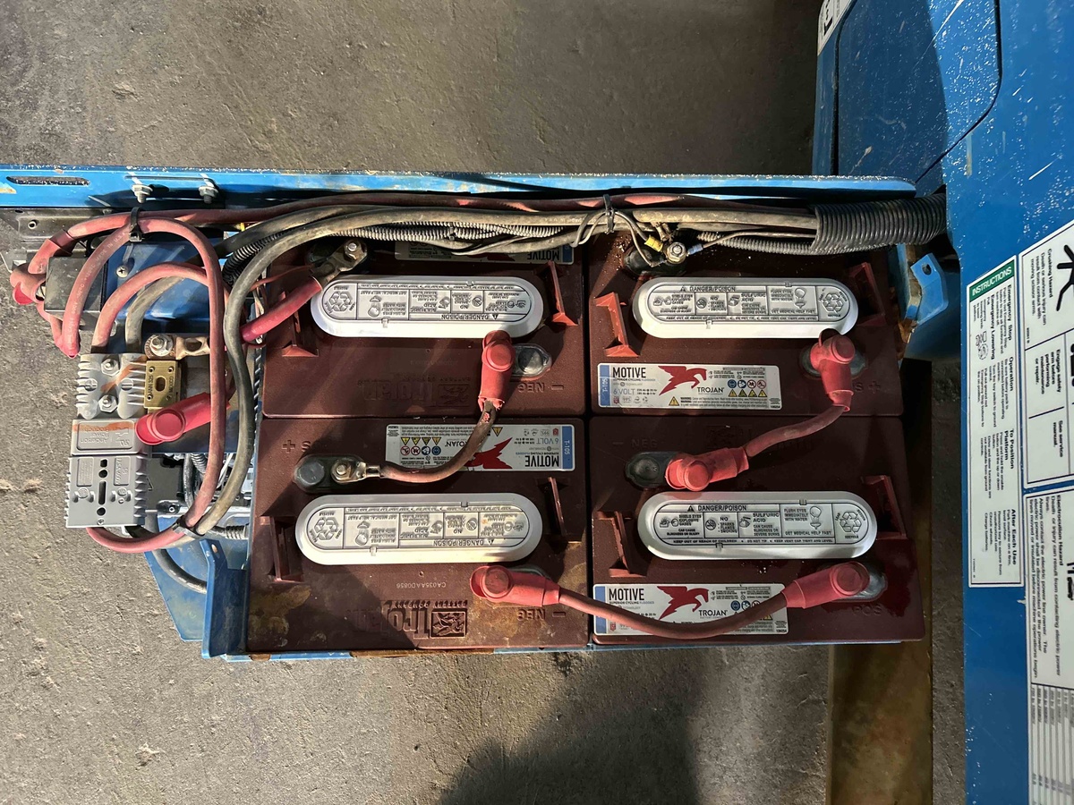 2018 Genie GS-3232-6