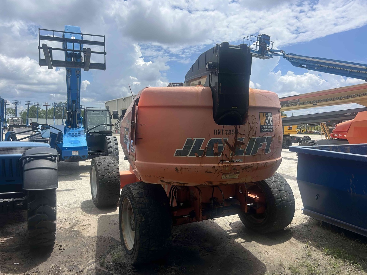 2017 JLG 600S-6
