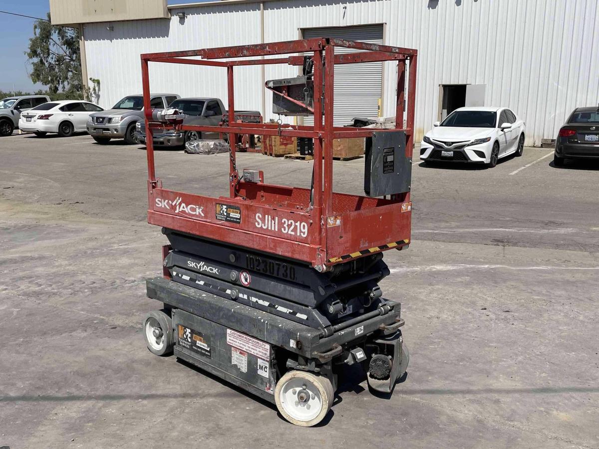 2017 Skyjack SJ3219