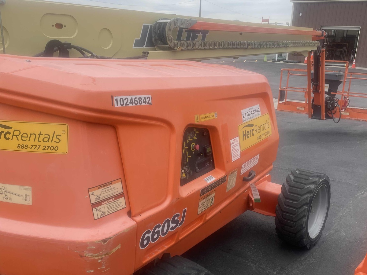 2018 JLG 660SJ-4