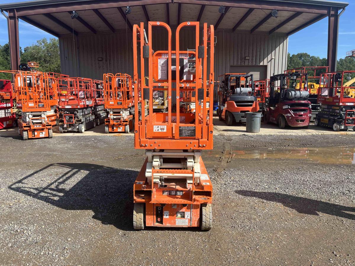 2023 Snorkel S3219E