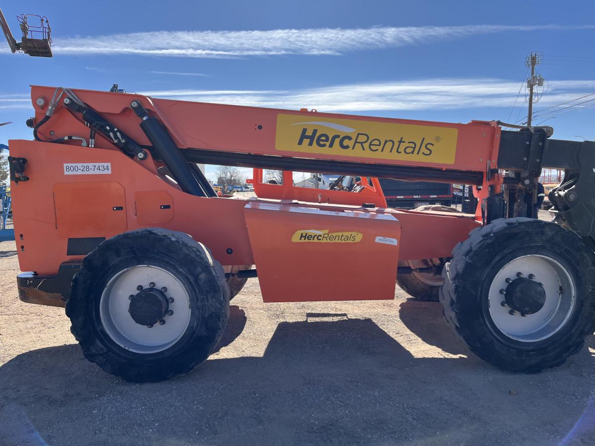 2020 SkyTrak 10042