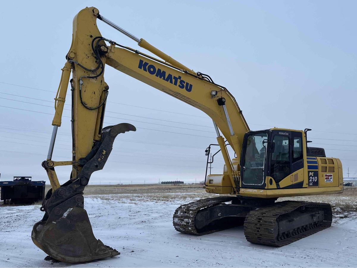 2017 Komatsu PC210LC-11