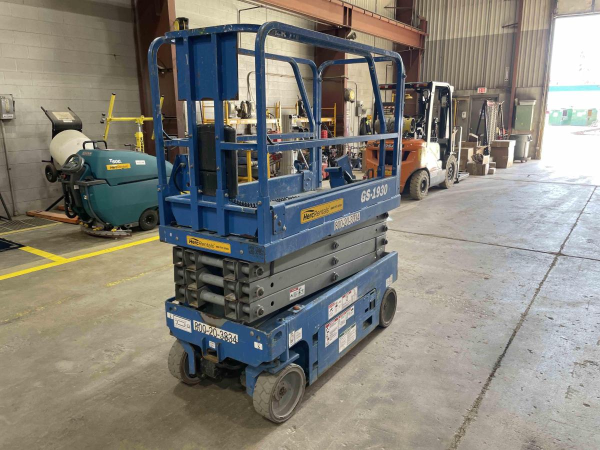 2018 Genie GS-1930