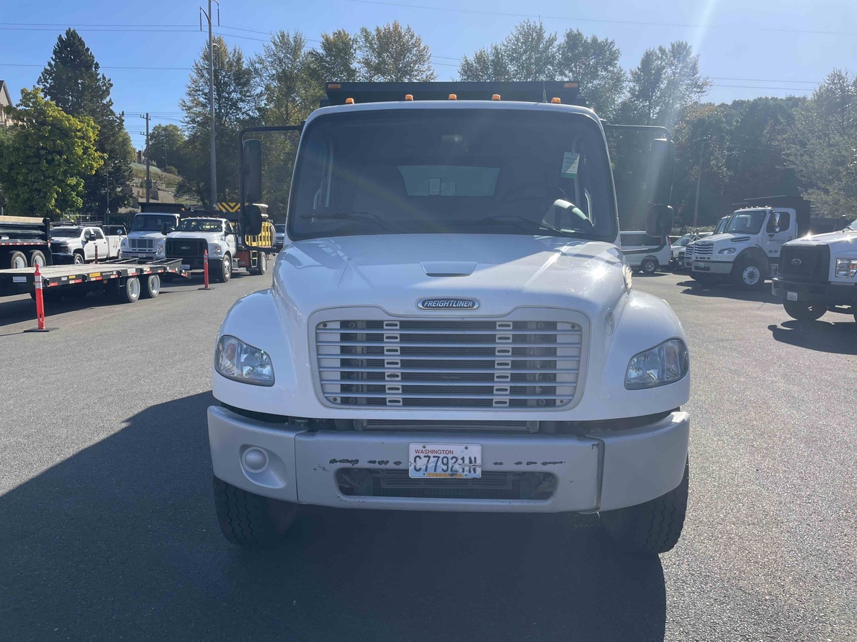 2018 Freightliner M2106-7