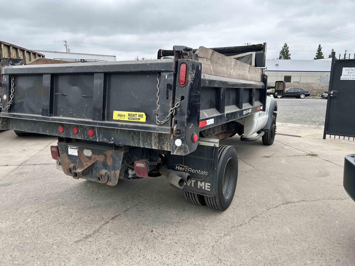 2016 Ford F550-4