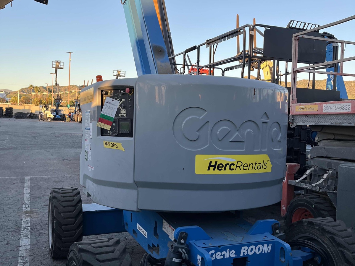 2018 Genie Z-45/25J RT