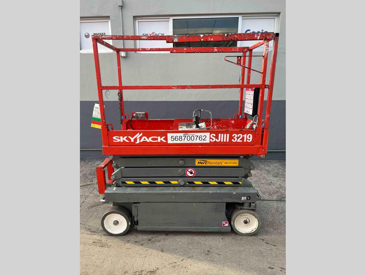 2017 Skyjack SJ3219