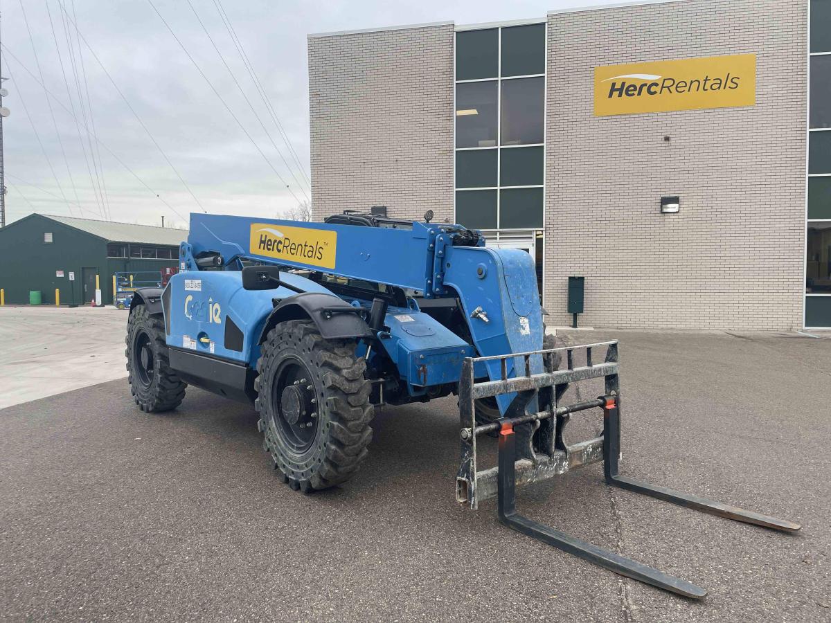 2018 Genie GTH 844