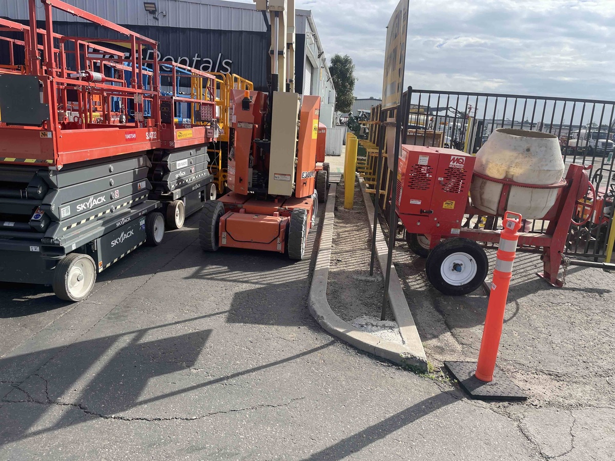 2017 JLG E300AJP