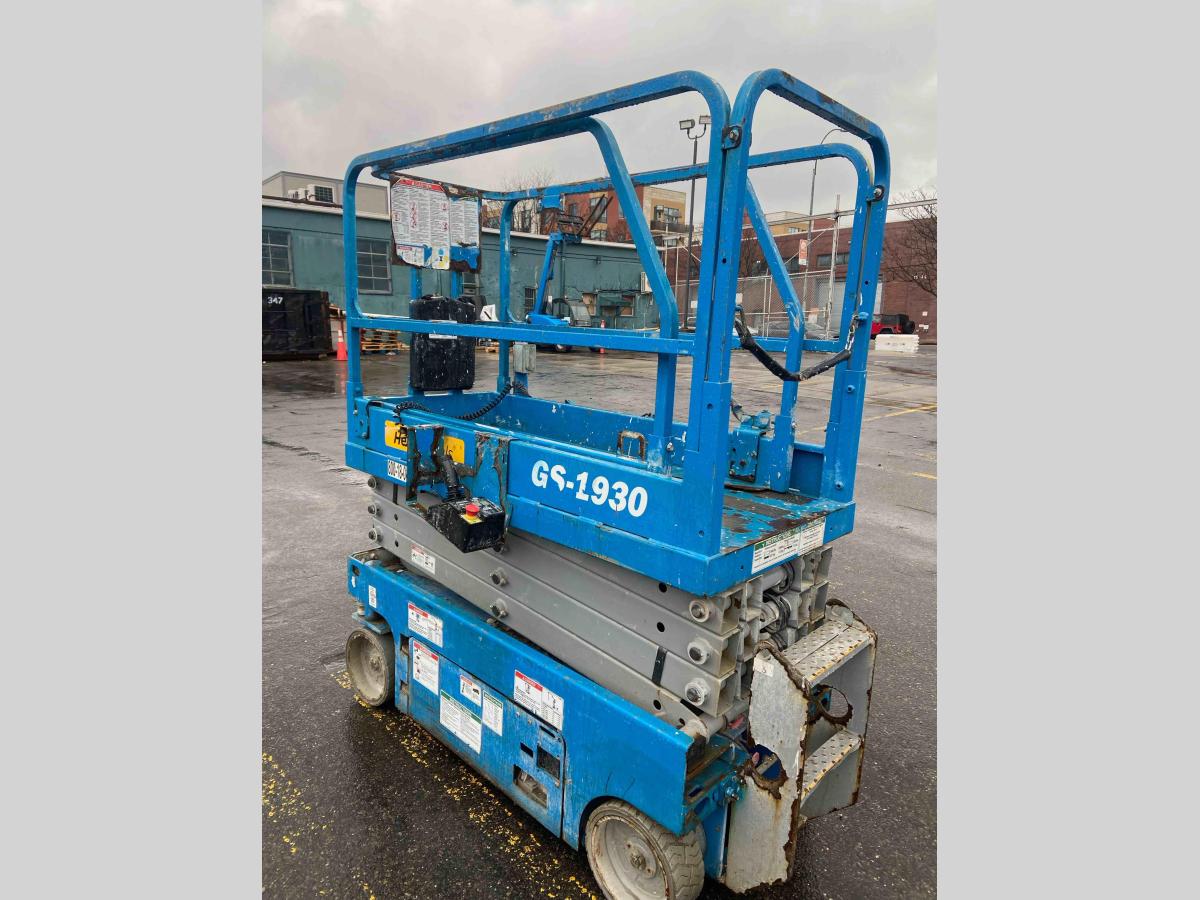 2017 Genie GS-1930