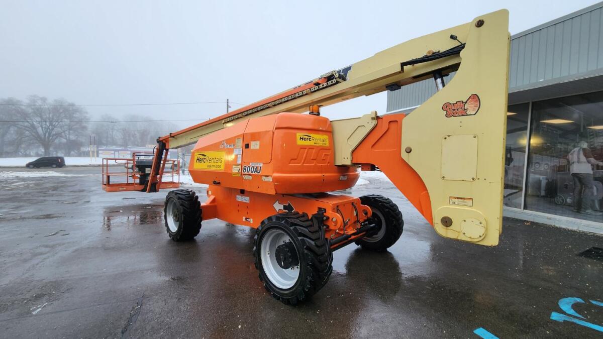 2015 JLG 800AJ