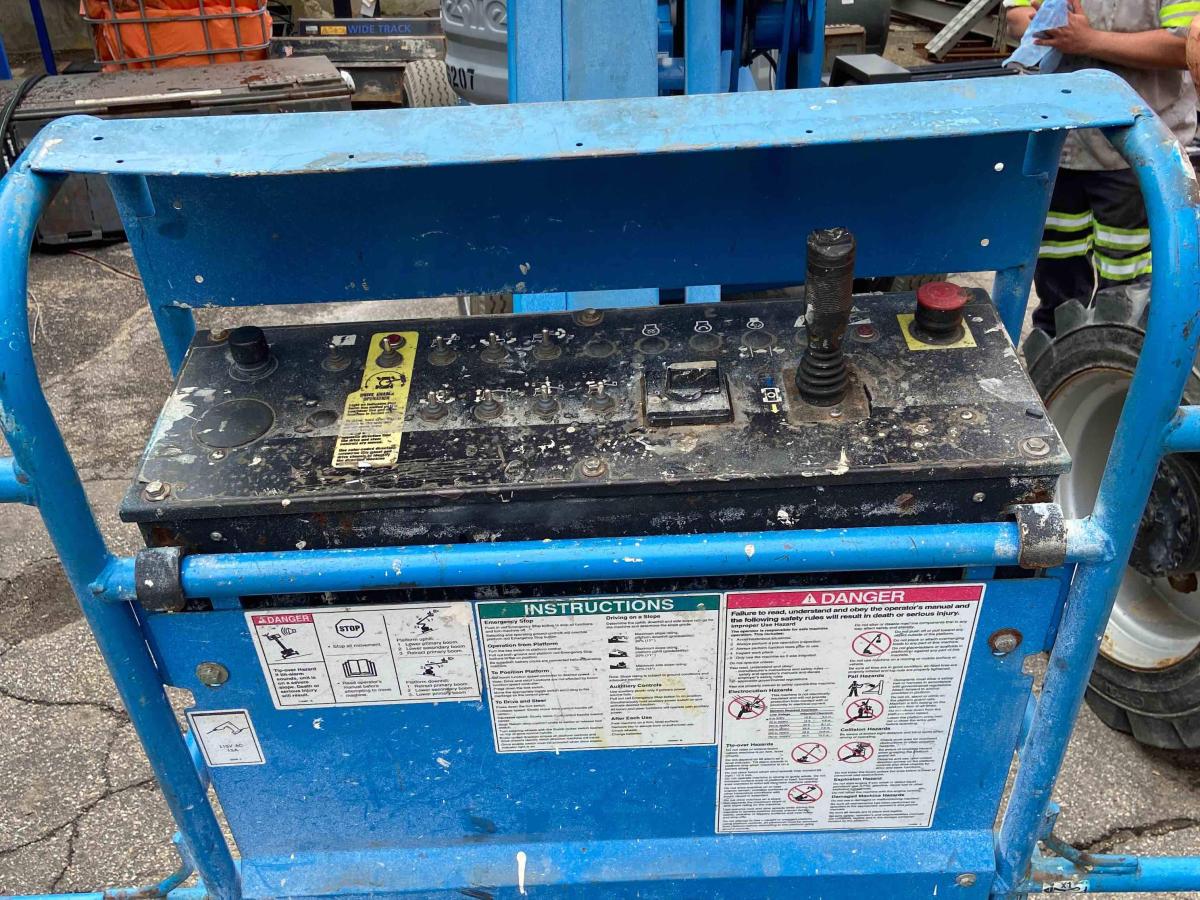 2015 Genie Z-45/25J-4