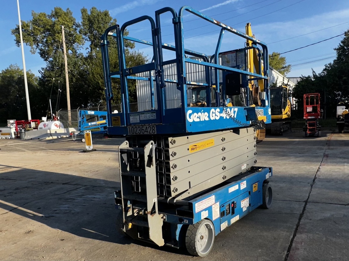 2018 Genie GS-4047-9