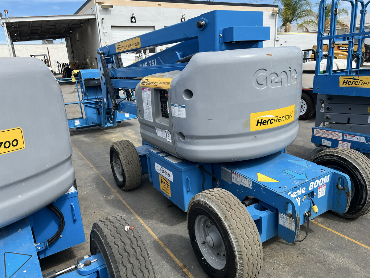 2018 Genie Z-45/25