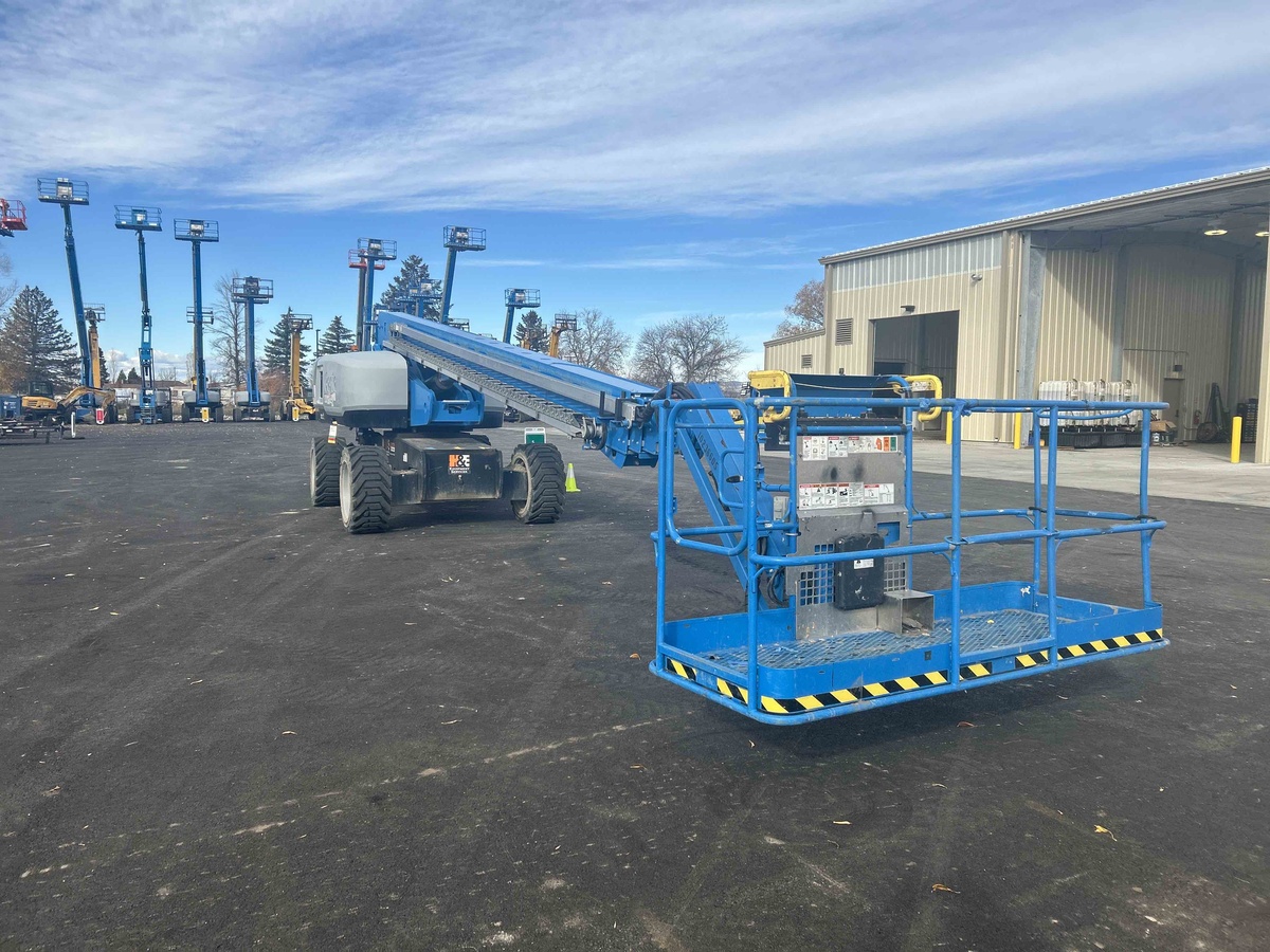 2018 Genie S-85