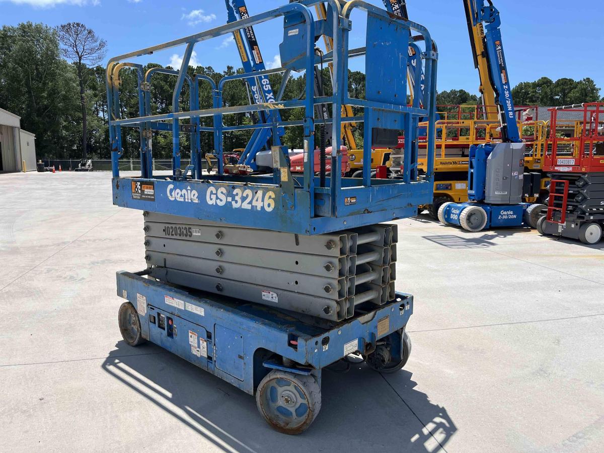 2016 Genie GS-3246-3