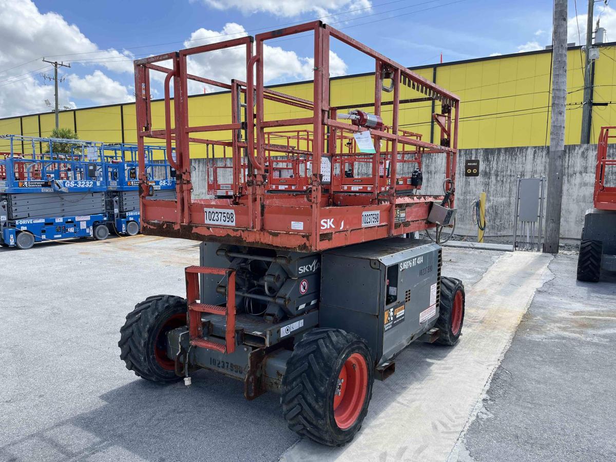 2018 Skyjack SJ-6826RT-2
