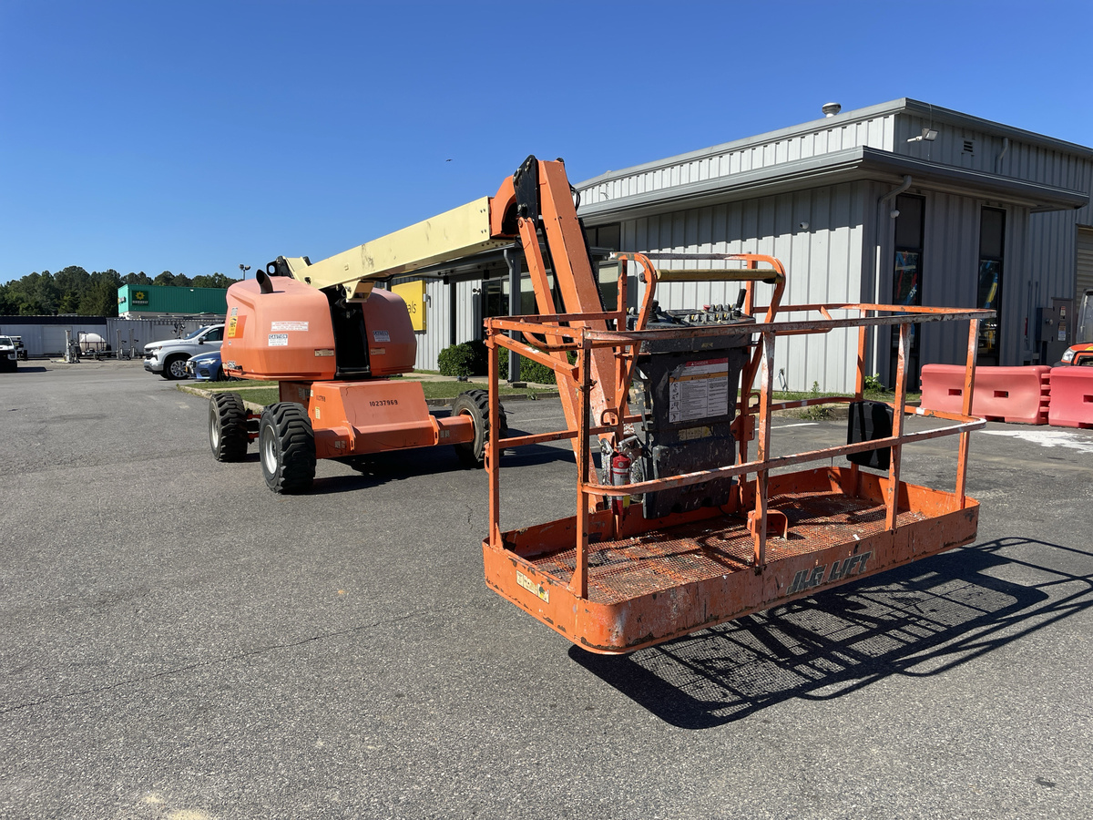 2018 JLG 460SJ-2