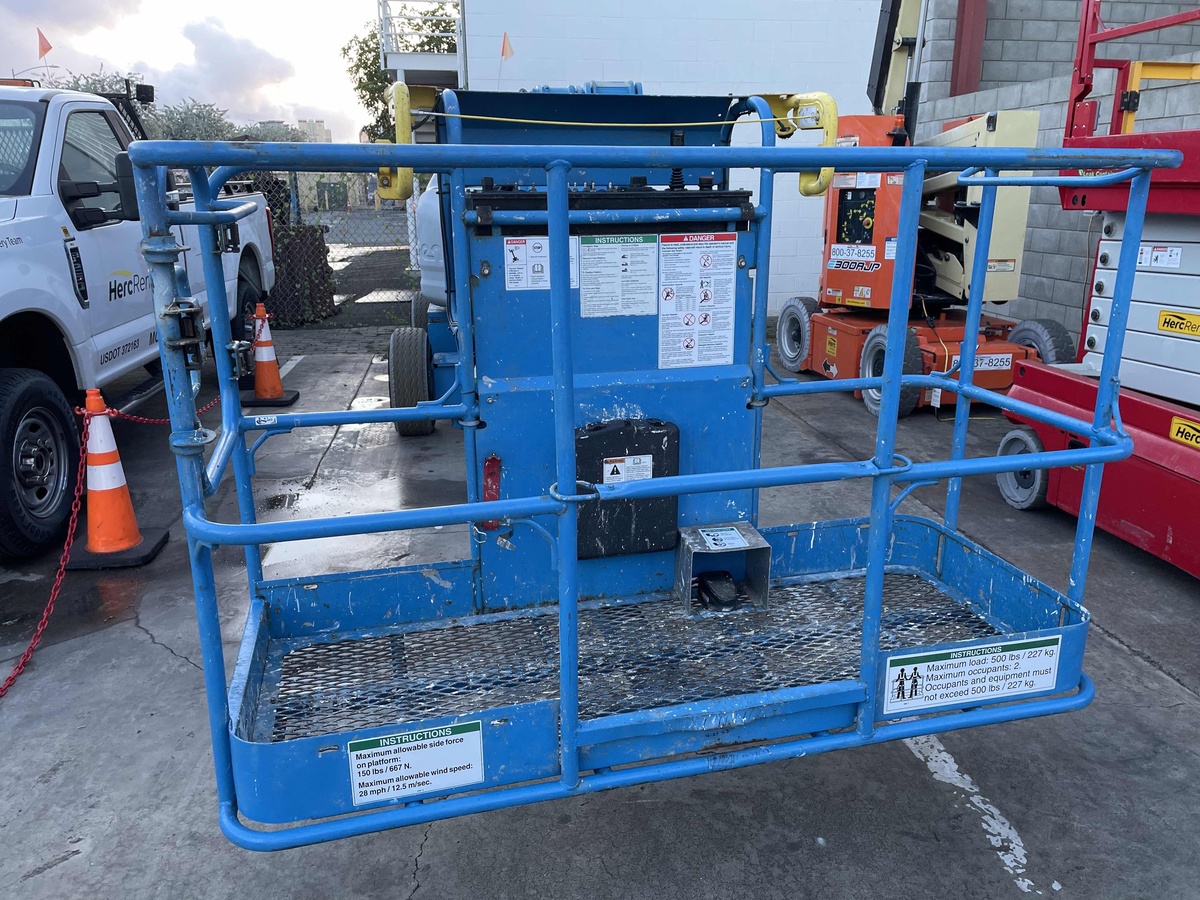 2017 Genie Z-45/25-3