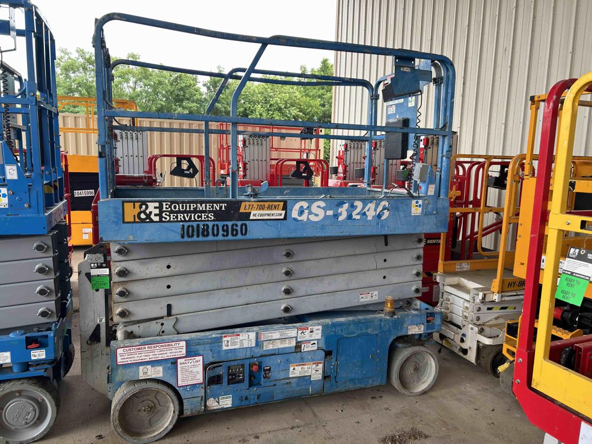 2016 Genie GS-3246-2
