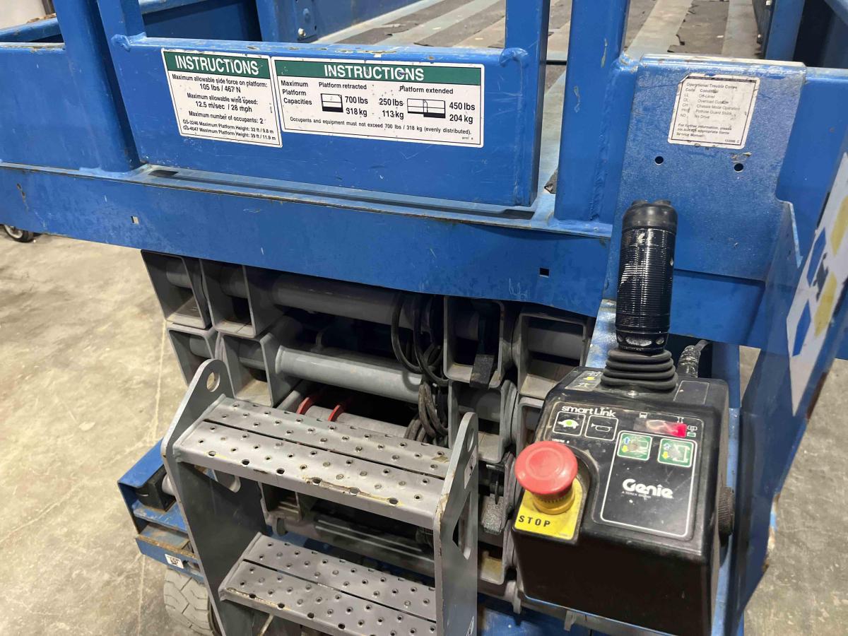 2019 Genie GS-3246