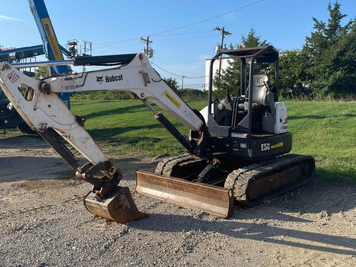2017 Bobcat E50