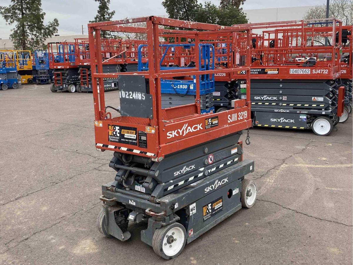 2017 Skyjack SJ3219
