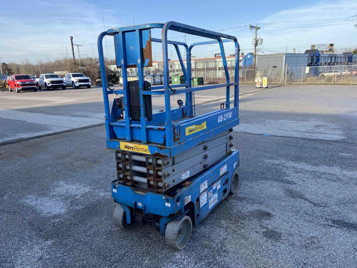 2018 Genie GS-1930