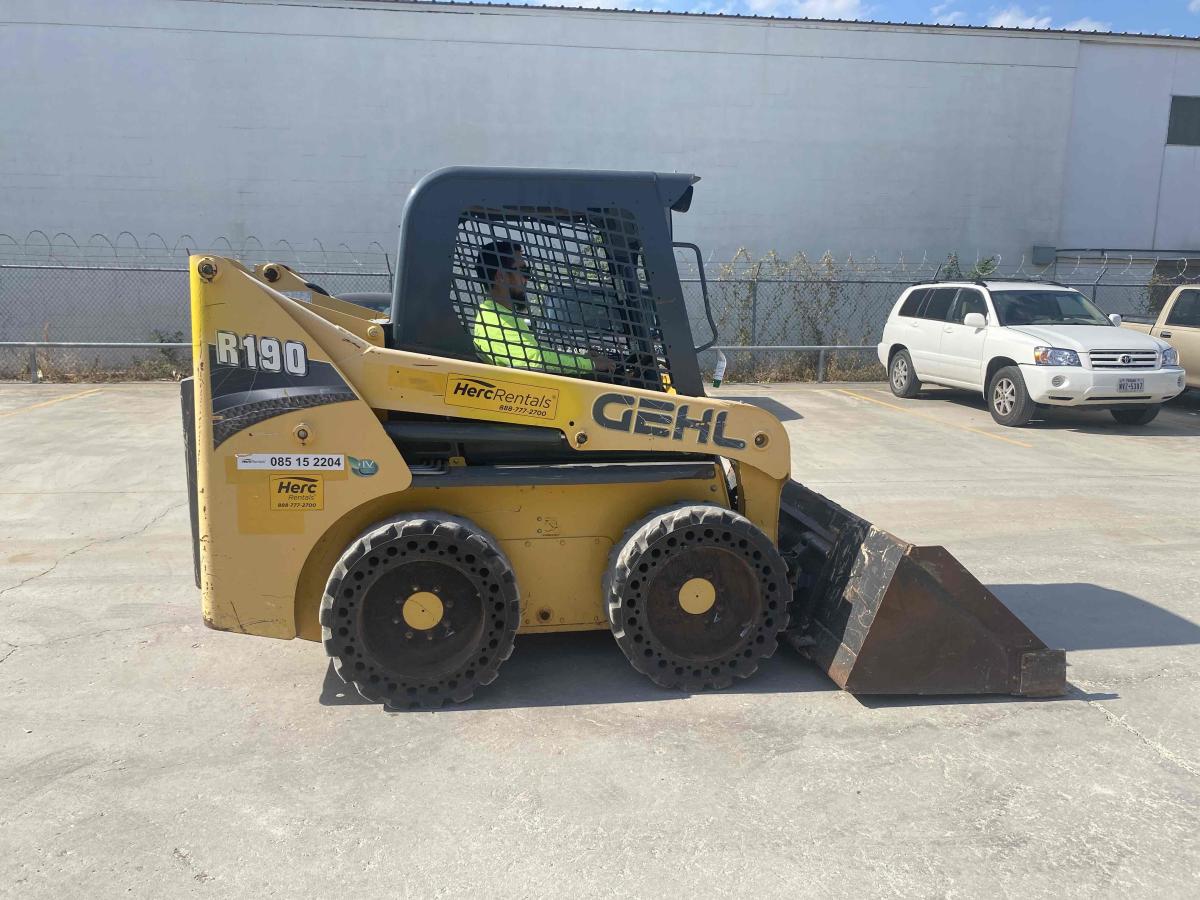 2019 Gehl R190