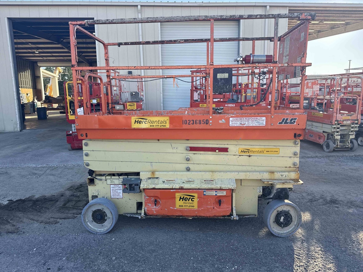 2018 JLG 2646ES