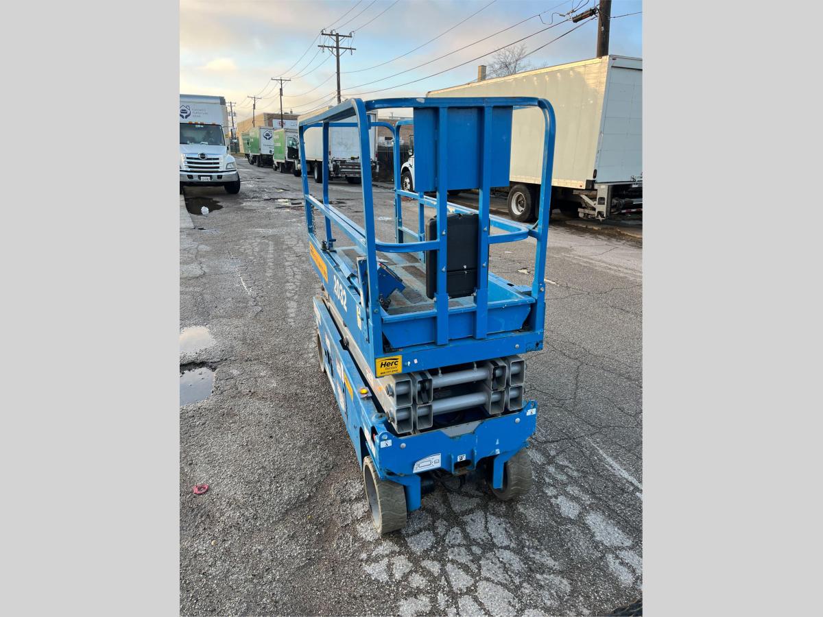 2019 Genie GS-2032