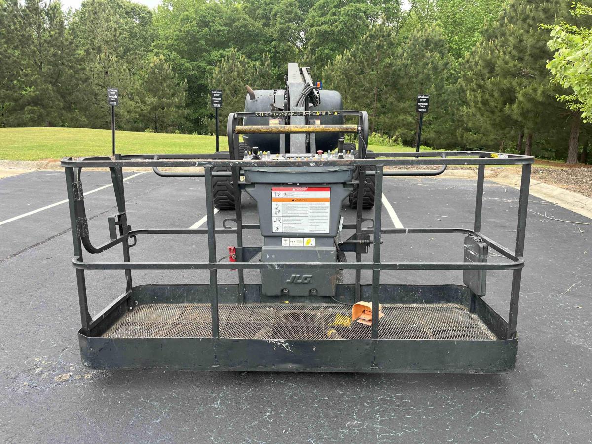 2015 JLG 600AJ