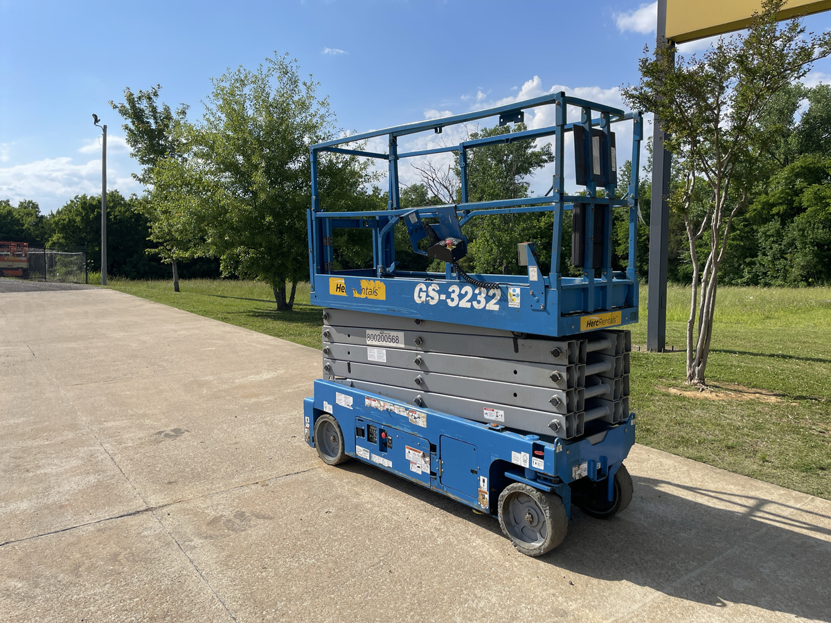 2018 Genie GS-3232-11