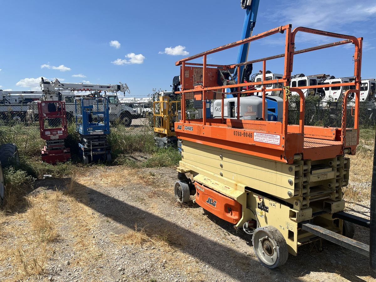 2018 JLG 3246ES-9