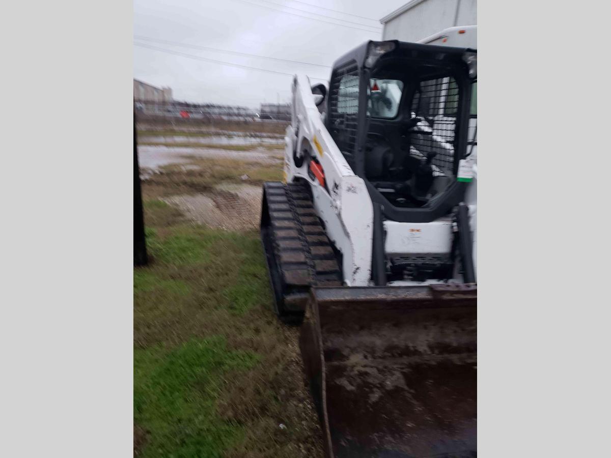 2020 Bobcat T740