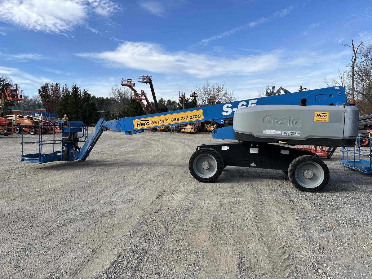 2018 Genie S-65