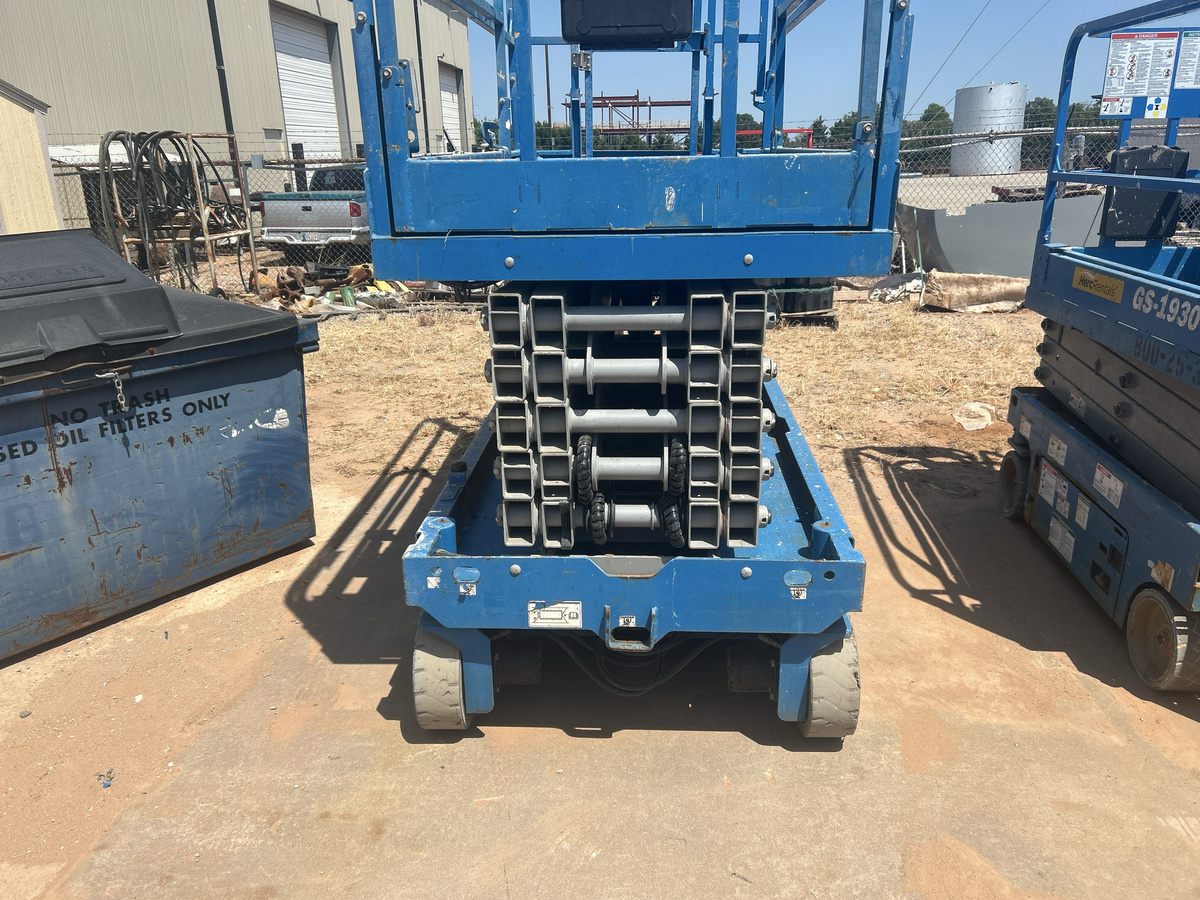 2017 Genie GS-4047-2
