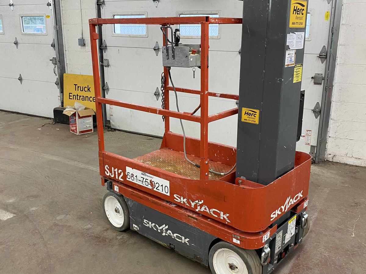 2018 Skyjack SJ12