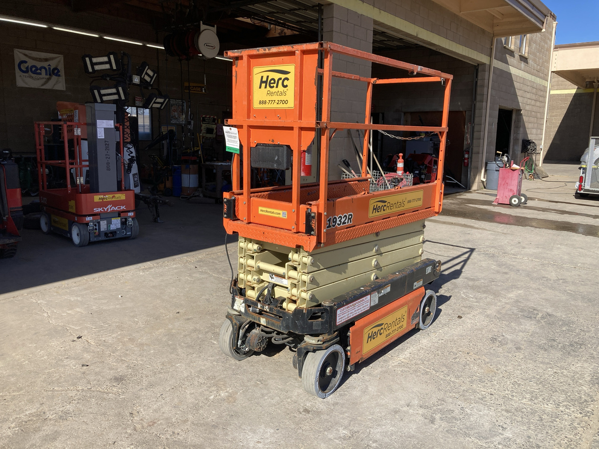 2020 JLG 1932R-6