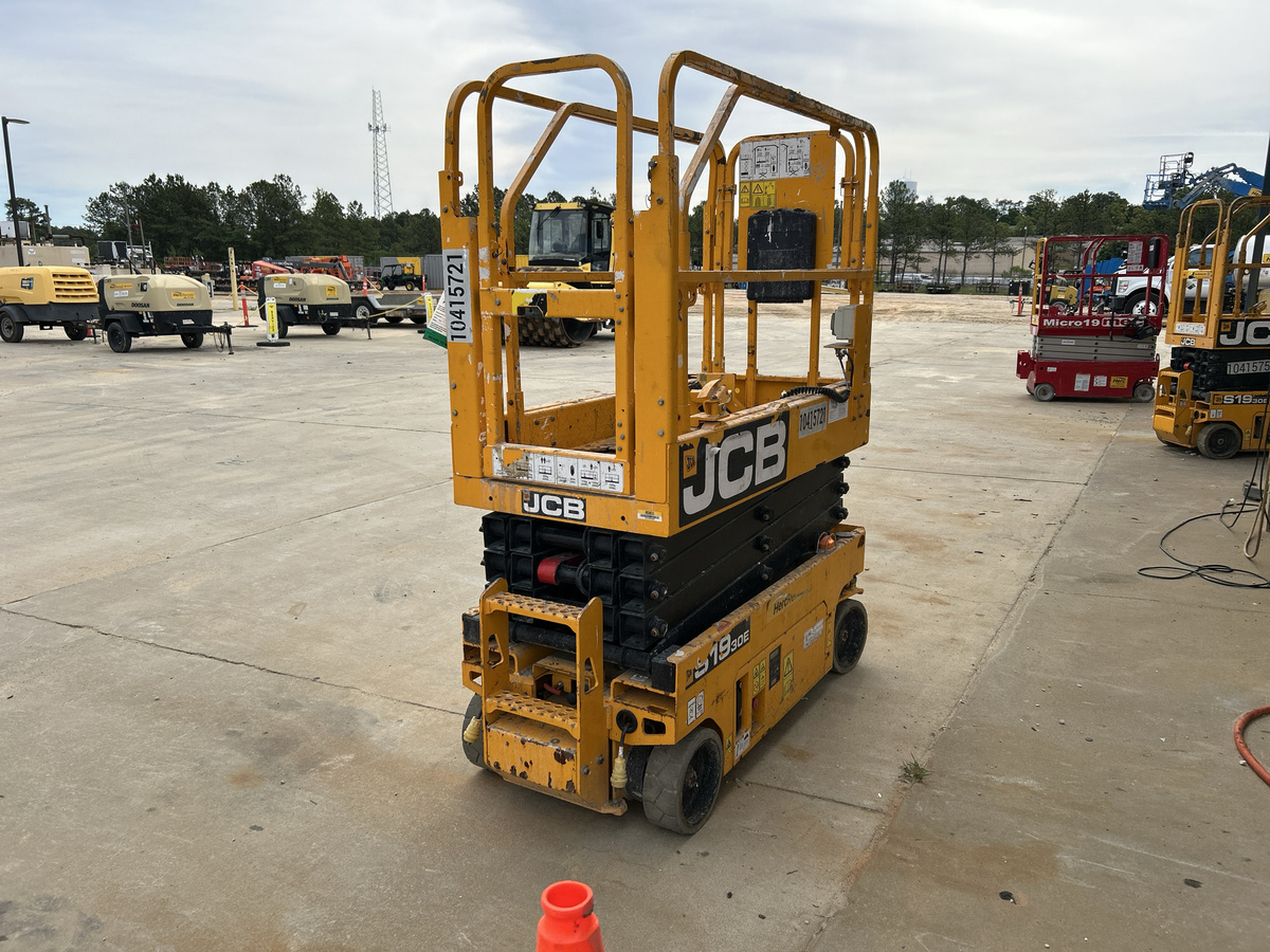 2023 JCB S1930E-6