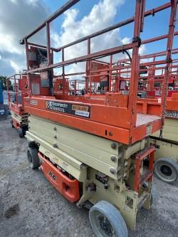 2018 JLG 3246ES-1