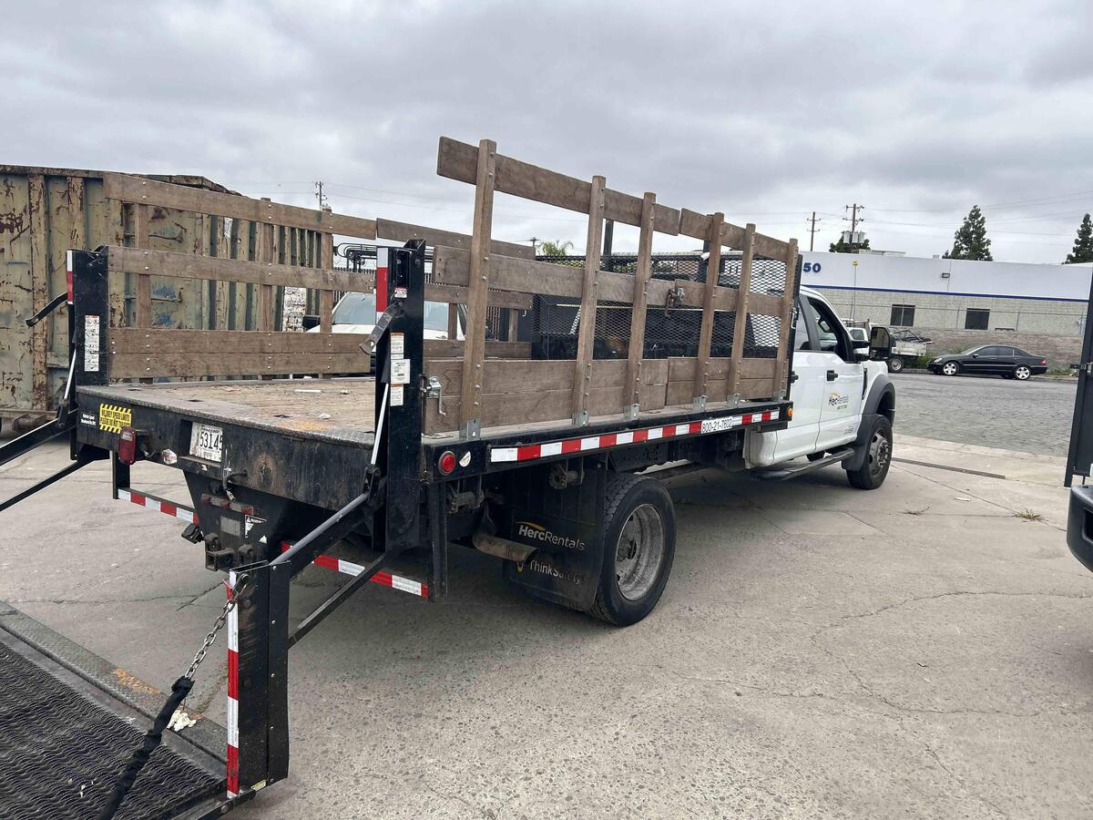 2018 Ford F550-4
