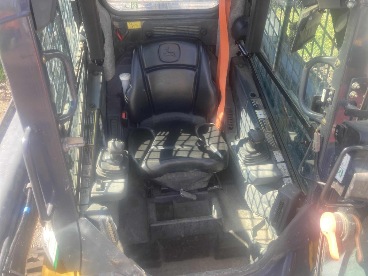 2018 John Deere 324G