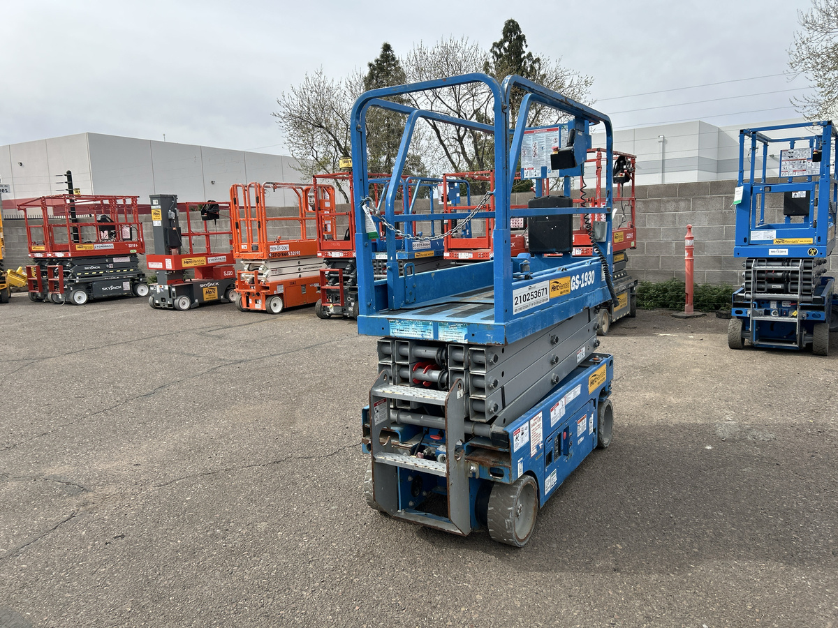 2018 Genie GS-1930-8