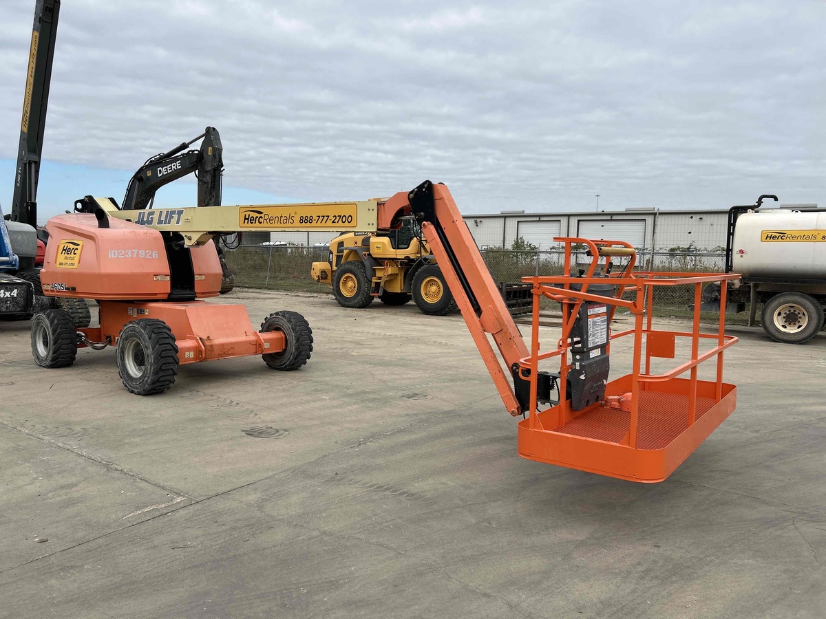 2018 JLG 460SJ-2