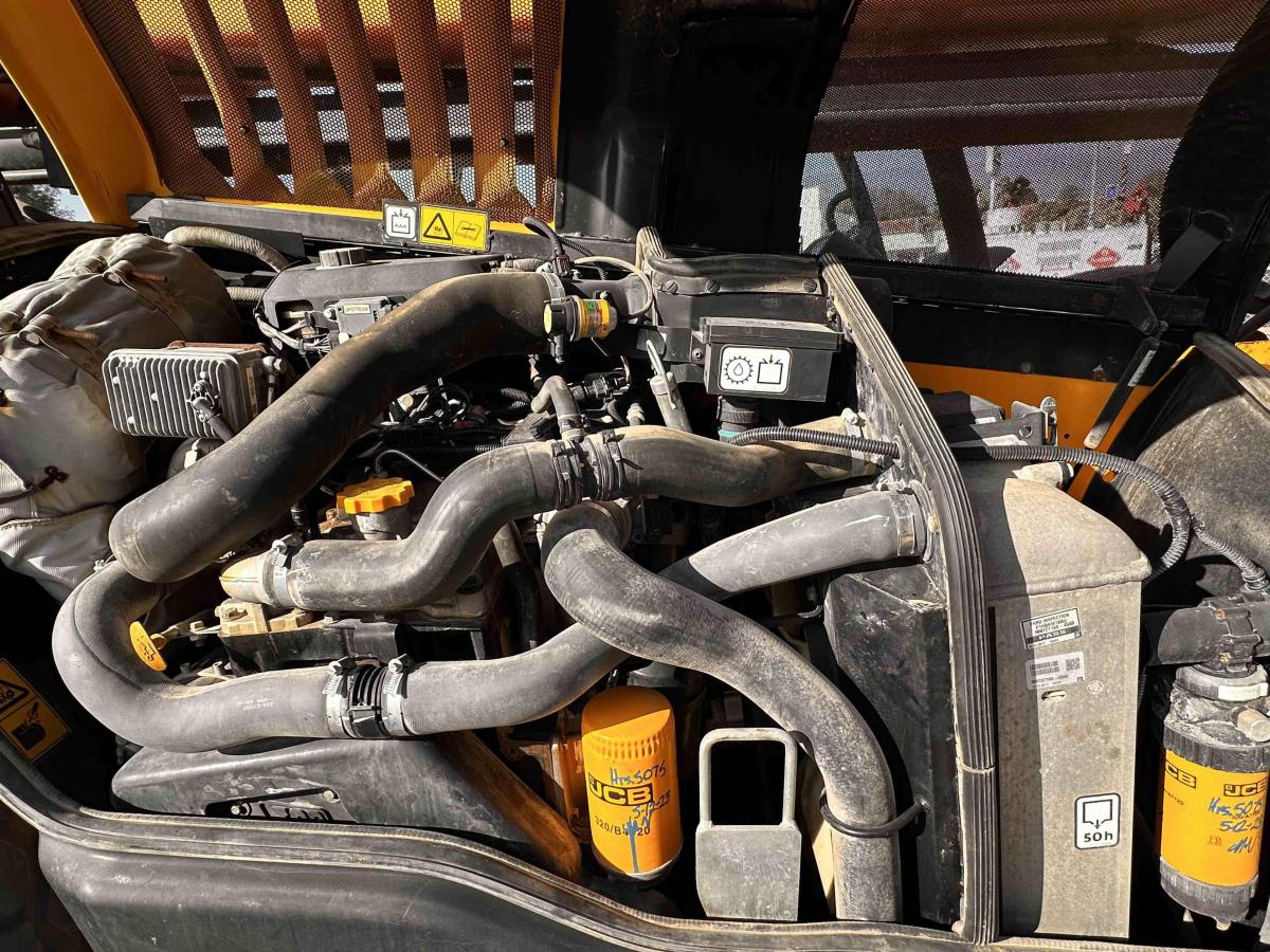 2017 JCB 510-56