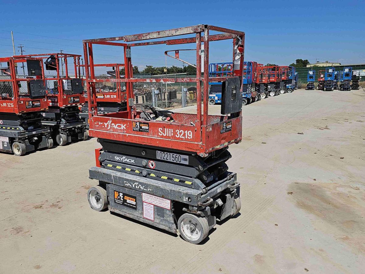 2017 Skyjack SJ3219