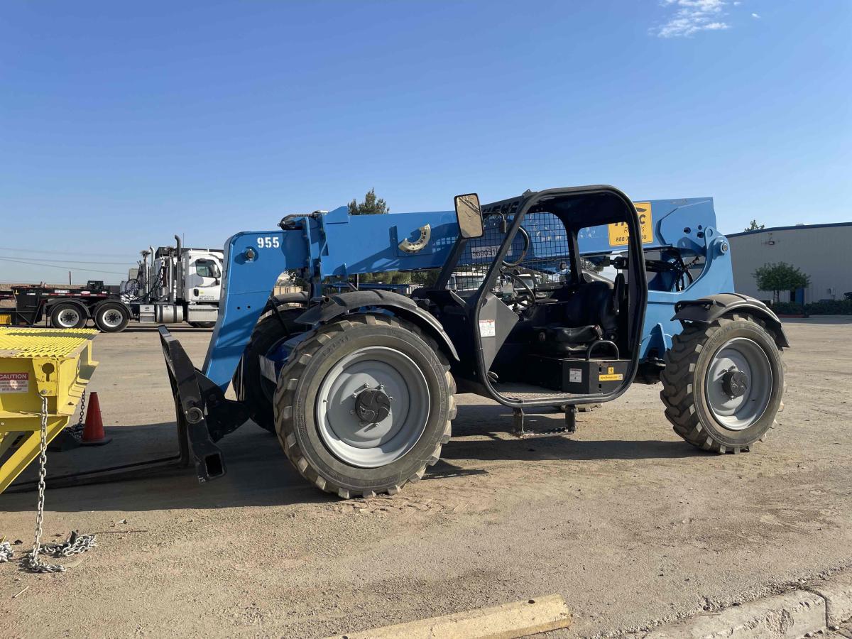 2017 Genie GTH-636